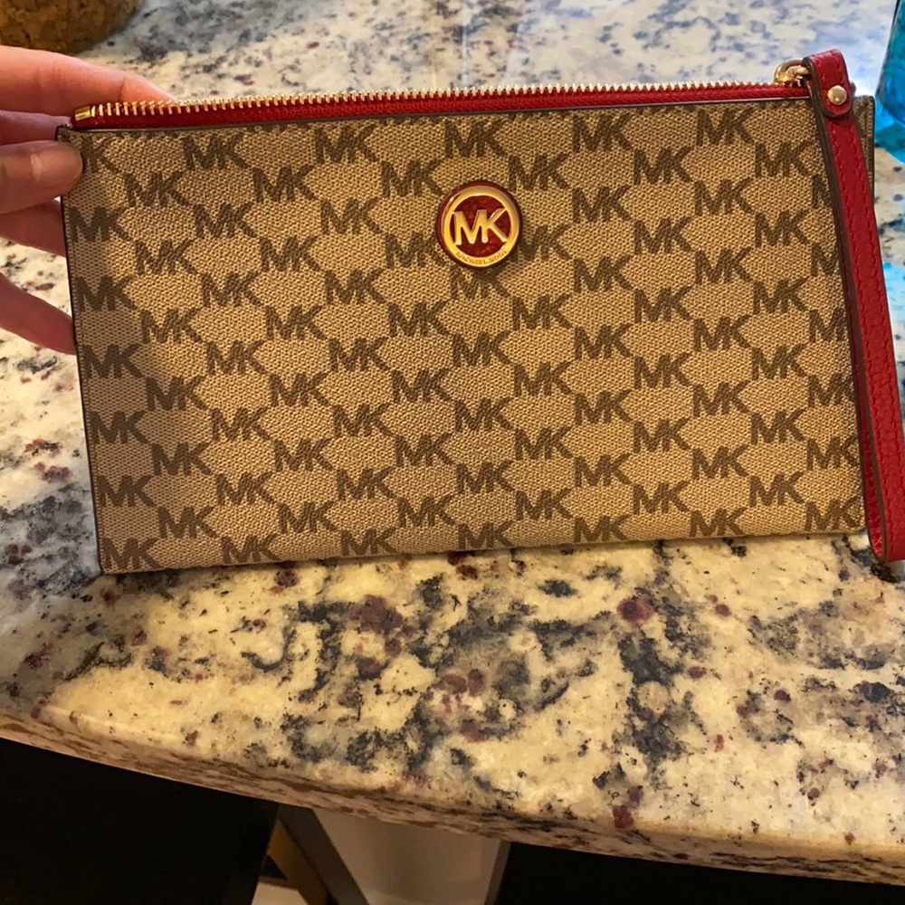 Michael Kors Wristlet